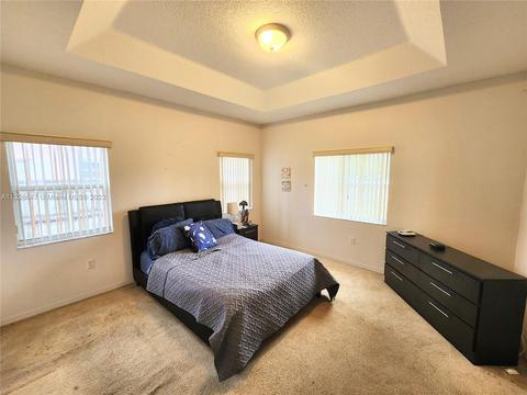 7055 W 4th Ct, Hialeah, FL 33014 photo 13