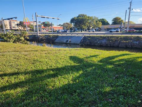 7055 W 4th Ct, Hialeah, FL 33014 photo 26