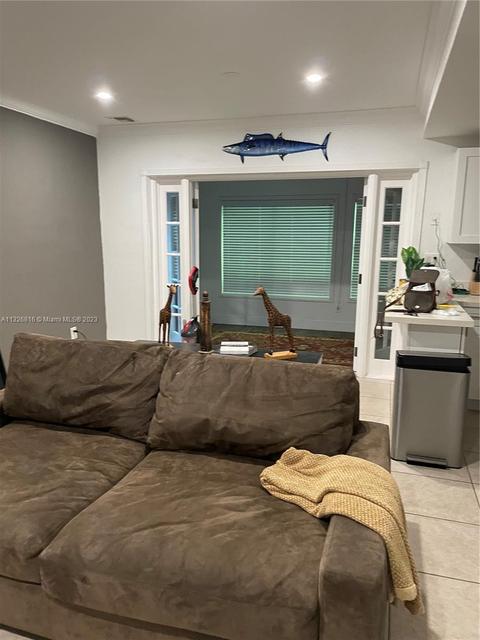 1 Edgewater Dr #103, Coral Gables, FL 33133