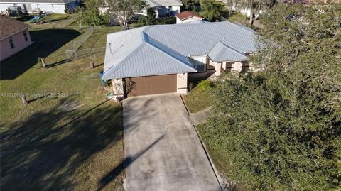 2028 W Columbine Rd, Avon Park, FL 33825