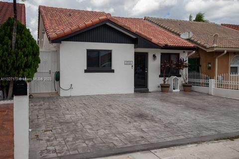 2725 W 55th Pl, Hialeah, FL 33016 photo 2