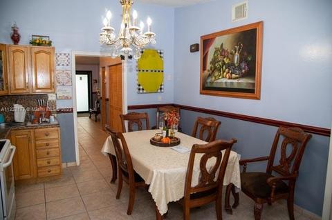 2725 W 55th Pl, Hialeah, FL 33016 photo 7
