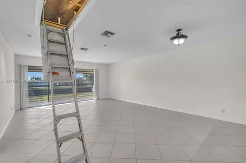 144 S Laurel Dr #605, Margate, FL 33063 photo 10