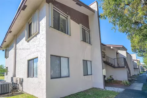 144 S Laurel Dr #605, Margate, FL 33063 photo 2