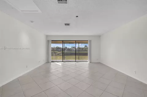 144 S Laurel Dr #605, Margate, FL 33063 photo 7