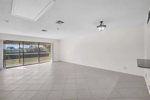 144 S Laurel Dr #605, Margate, FL 33063 photo 9