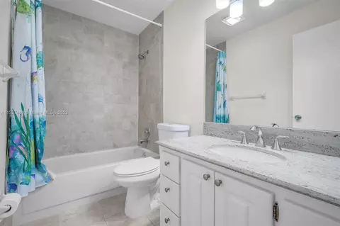 144 S Laurel Dr #605, Margate, FL 33063 photo 25