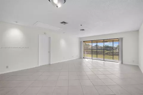 144 S Laurel Dr #605, Margate, FL 33063 photo 8