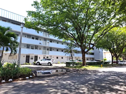 Undisclosed, North Miami Beach, FL 33160