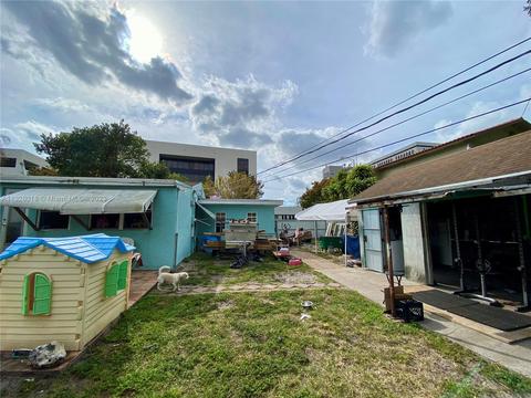 715 E 26th St, Hialeah, FL 33013 photo 16