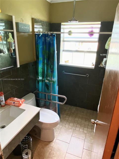 715 E 26th St, Hialeah, FL 33013 photo 11