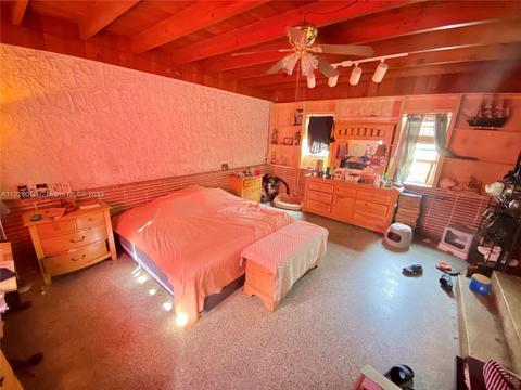 715 E 26th St, Hialeah, FL 33013 photo 8