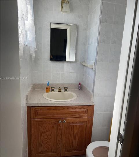 650 W 39 Pl, Hialeah, FL 33012 photo 15