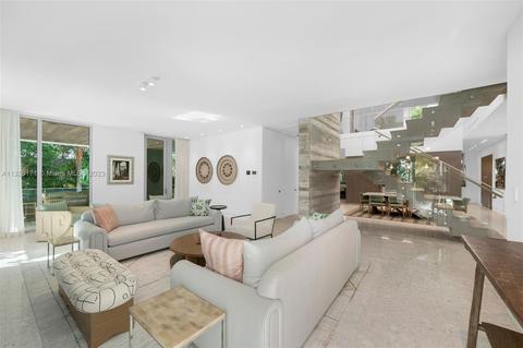 390 Pacific Rd, Key Biscayne, FL 33149 photo 4