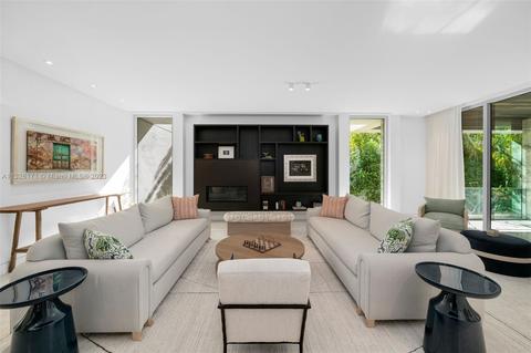 390 Pacific Rd, Key Biscayne, FL 33149 photo 3