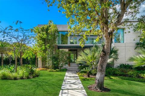 390 Pacific Rd, Key Biscayne, FL 33149