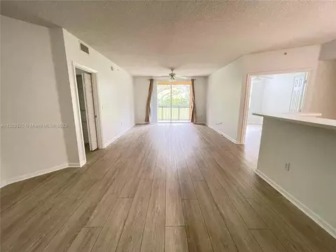 11790 Saint Andrews Pl #207, Wellington, FL 33414