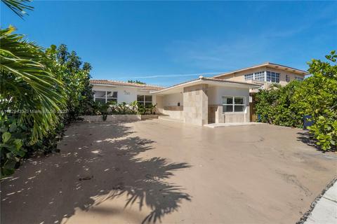 9272 Harding Ave, Surfside, FL 33154 photo 2