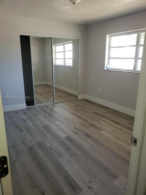 701 W 30th St, Hialeah, FL 33012 photo 7