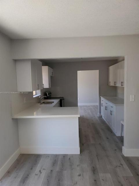 701 W 30th St, Hialeah, FL 33012 photo 9