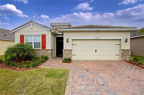 10558 SW Toren Way, Port Saint Lucie, FL 34987