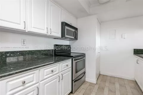 7601 E Treasure Dr #1521, North Bay Village, FL 33141