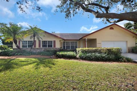 14890 SW 152nd Ct, Miami, FL 33196