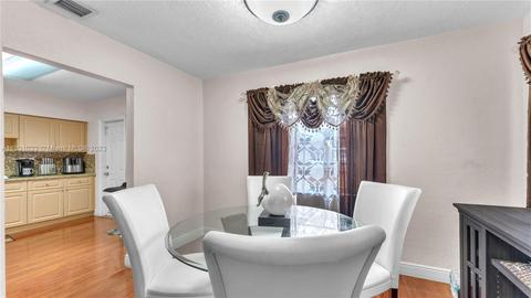 4266 E 8th Ln, Hialeah, FL 33013 photo 7