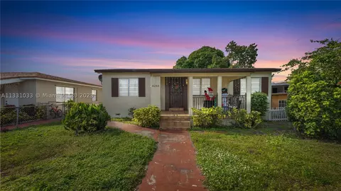 4266 E 8th Ln, Hialeah, FL 33013 photo 1