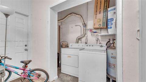 4266 E 8th Ln, Hialeah, FL 33013 photo 28