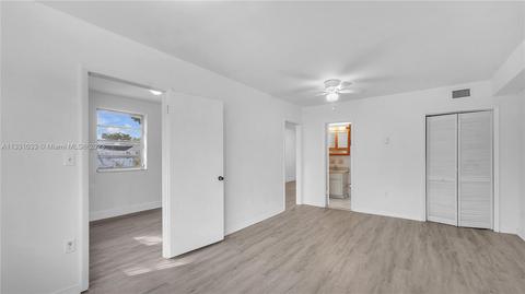 4266 E 8th Ln, Hialeah, FL 33013 photo 23
