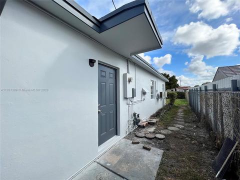 5070 E 3rd Ave, Hialeah, FL 33013 photo 15