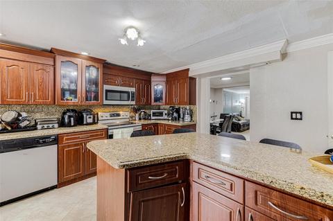 556 E 62nd St, Hialeah, FL 33013 photo 10