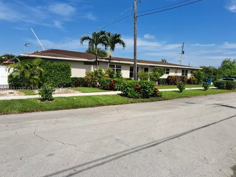2310 SW 99th Ave, Miami, FL 33165