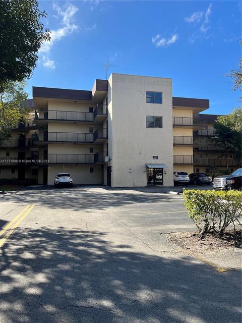 6755 W Broward Blvd #306, Plantation, FL 33317