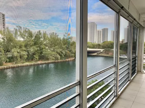 300 Diplomat Pkwy #510, Hallandale Beach, FL 33009