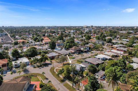 681 E 12th Pl, Hialeah, FL 33010 photo 46