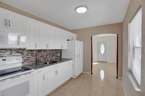 681 E 12th Pl, Hialeah, FL 33010 photo 30