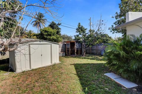 681 E 12th Pl, Hialeah, FL 33010 photo 8
