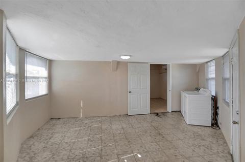 681 E 12th Pl, Hialeah, FL 33010 photo 25