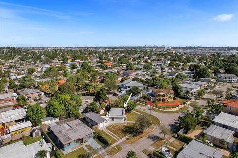 681 E 12th Pl, Hialeah, FL 33010 photo 42