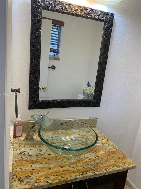 8150 W 8th Ct, Hialeah, FL 33014 photo 16