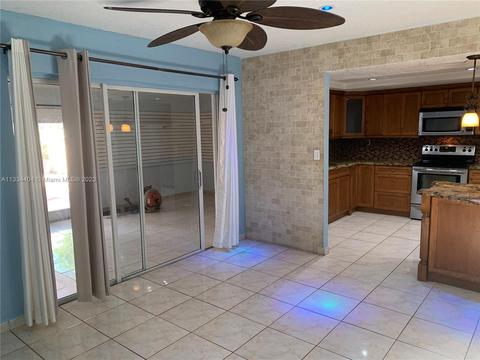 8150 W 8th Ct, Hialeah, FL 33014 photo 15