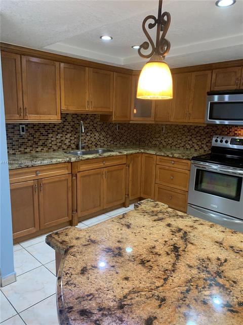 8150 W 8th Ct, Hialeah, FL 33014 photo 11