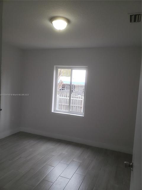 223 W 13th St, Hialeah, FL 33010 photo 22