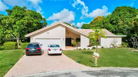 388 NW 89th Ln, Coral Springs, FL 33071