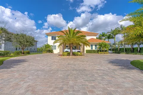 Undisclosed, Davie, FL 33325