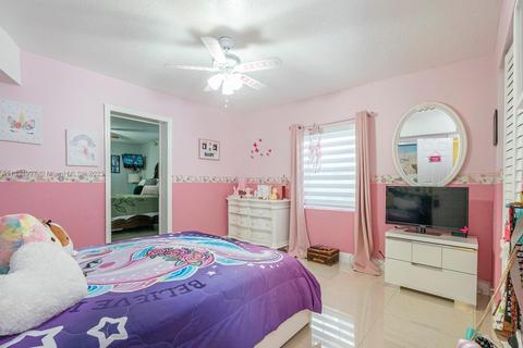 781 E 46th St, Hialeah, FL 33013 photo 18