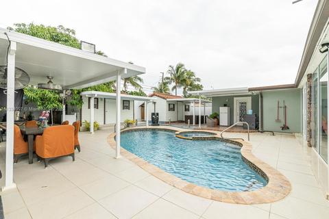 781 E 46th St, Hialeah, FL 33013 photo 27