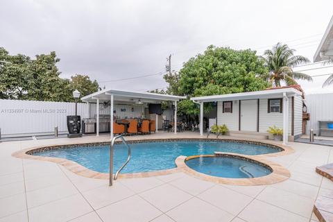 781 E 46th St, Hialeah, FL 33013 photo 24